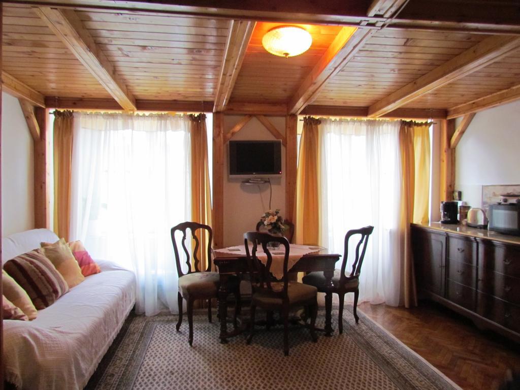 Apartmán Casa Generalului Sibiu Exteriér fotografie